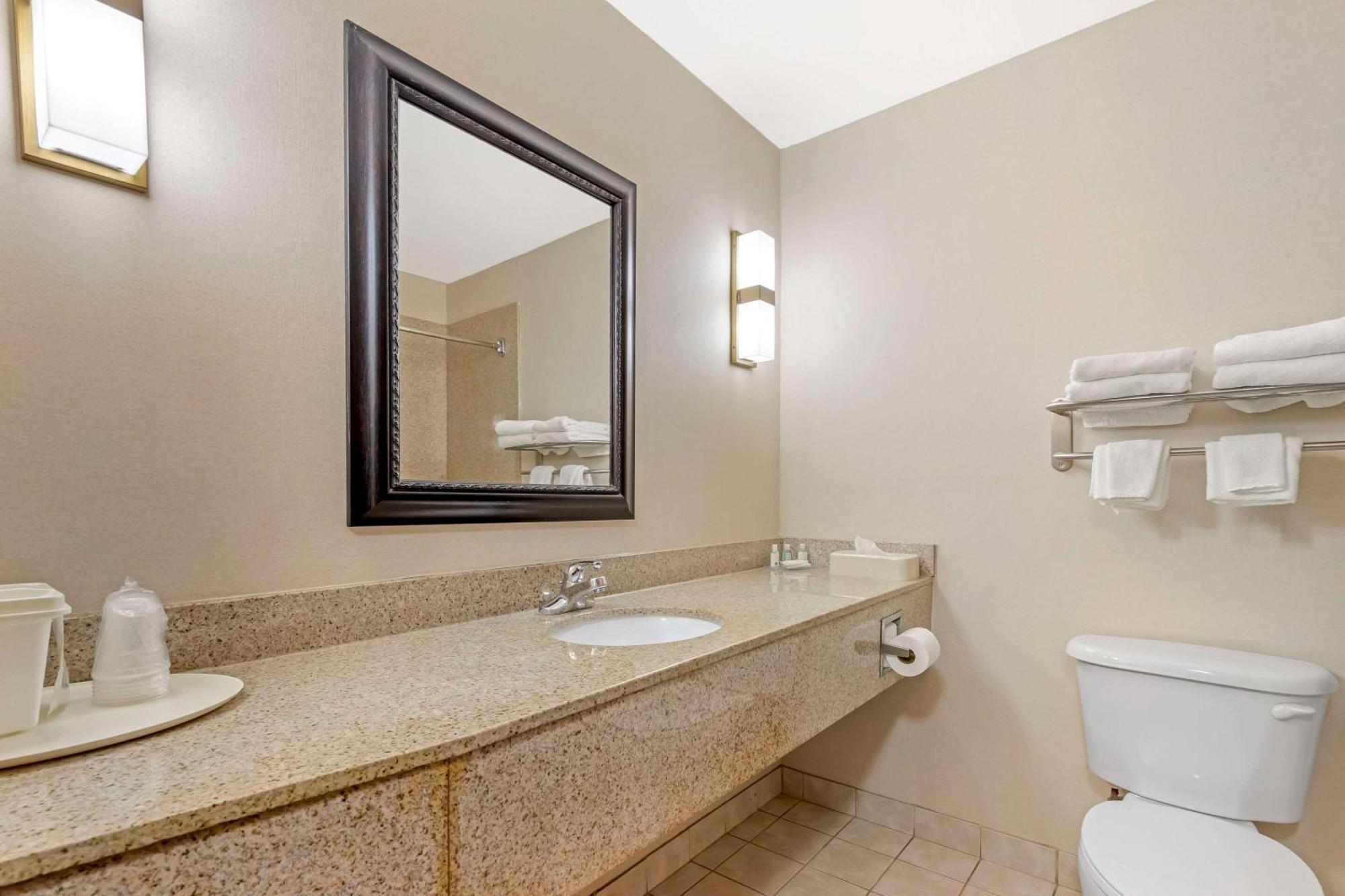 Quality Inn Raleigh Downtown Eksteriør bilde